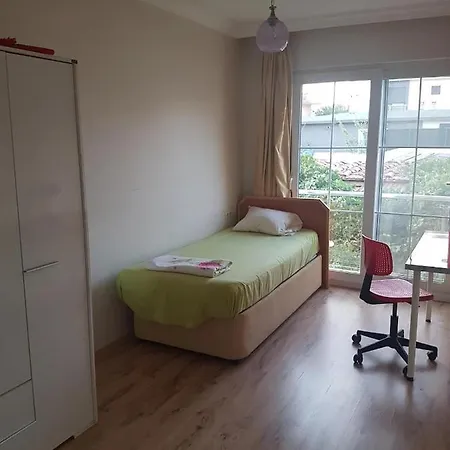 公寓 Central Duplex With Garden In Çeşme